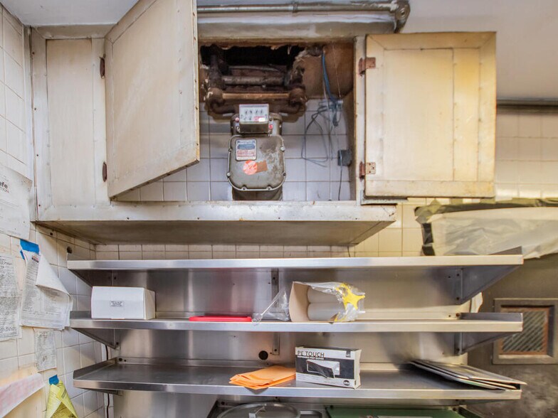 More Photos Of 621 S Broadway, Yonkers Restaurant For Sale