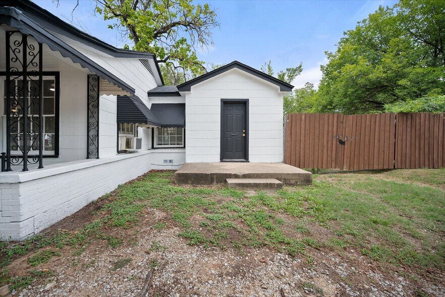 More Photos Of 3837 Earl St, Fort Worth Multifamily For Sale