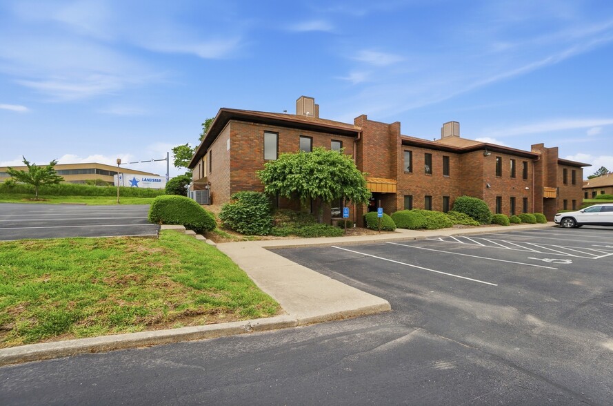 More Photos Of 4753-4759 Cornell Rd, Blue Ash Medical For Sale