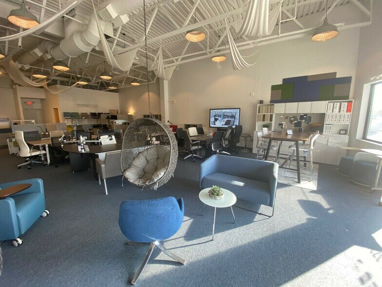 More Photos Of 36-76 Vanderbilt Ave, Norwood Storefront For Lease