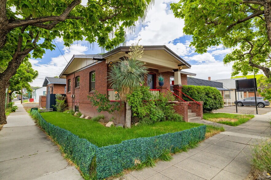 More Photos Of 800 S Center St, Reno Office Residential For Sale