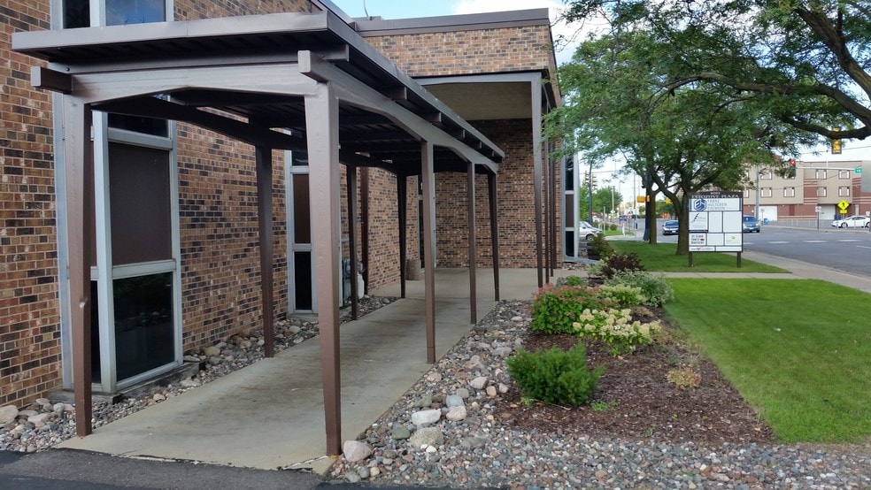 More Photos Of 1011 2nd St N, Saint Cloud Office For Sale