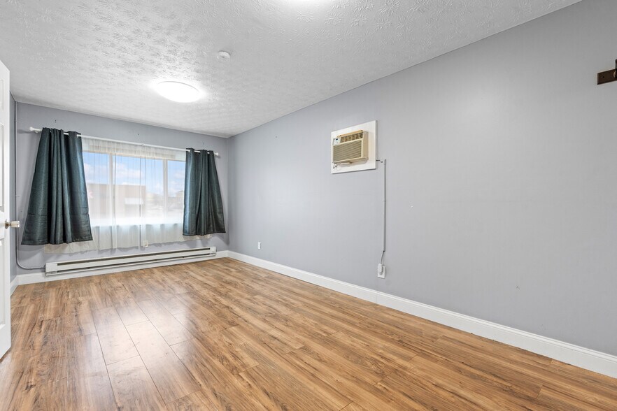 More Photos Of 2179 Miamisburg Centerville Rd, Dayton Office For Sale