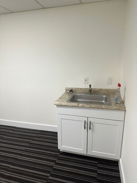 More Photos Of 16115-16155 SW 117th Ave, Miami Light Distribution For Sale