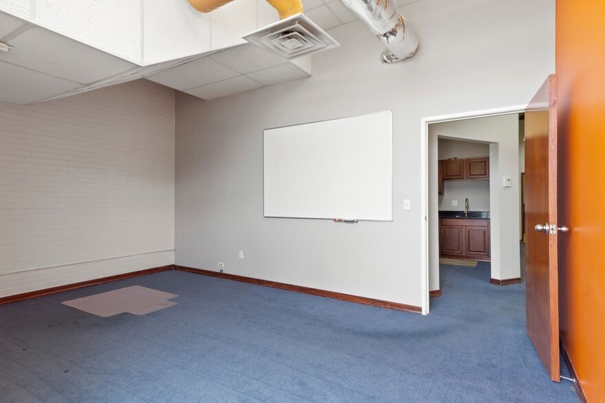 More Photos Of 1127 Auraria Pky, Denver Coworking Space