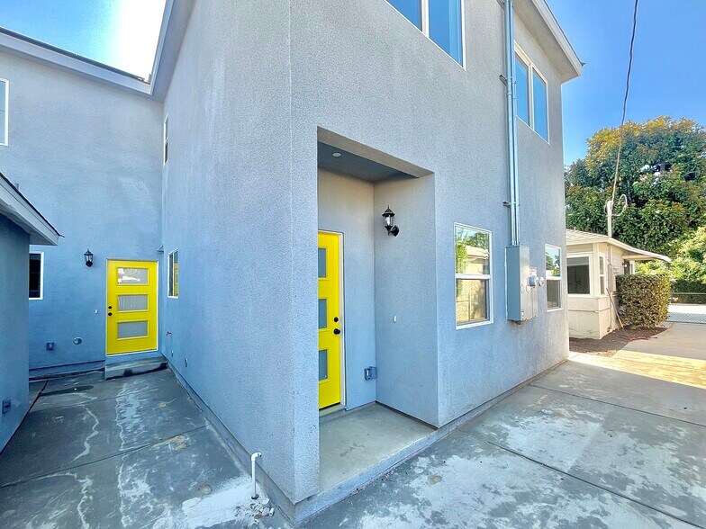 More Photos Of 938 E Sandra Ave, Arcadia Apartments For Sale