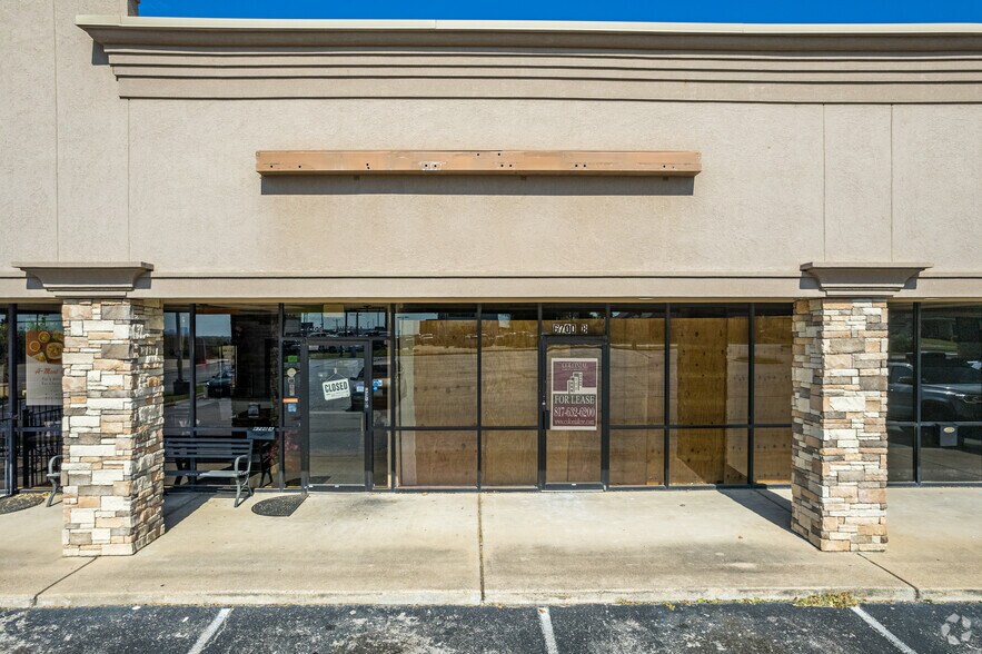 More Photos Of 6700 Denton Hwy, Watauga Freestanding For Lease