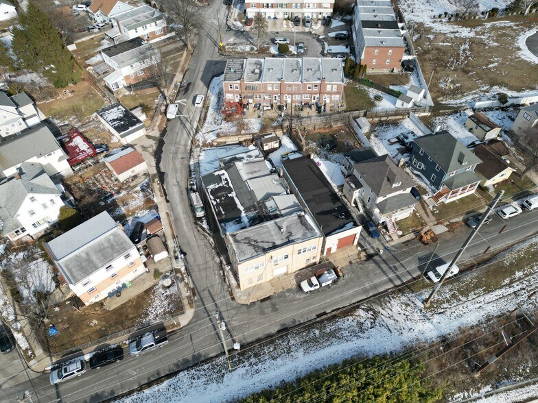 More Photos Of 8329 Delaware Ave, Upper Darby Service For Sale