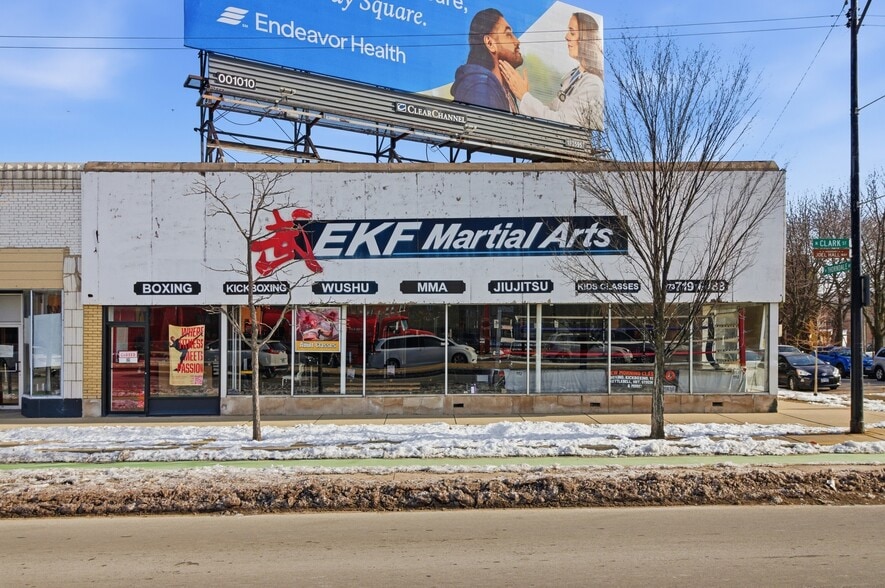 More Photos Of 5951 N Clark St, Chicago Land For Sale