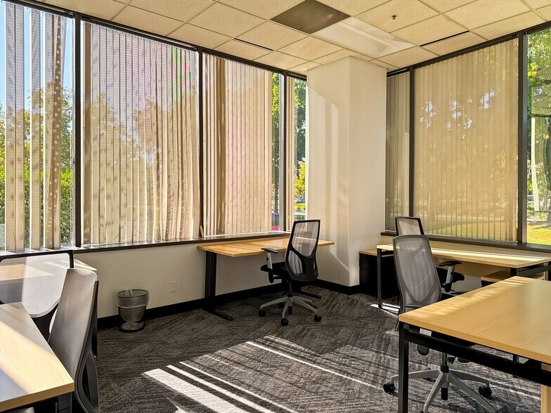 More Photos Of 4900 Hopyard Rd, Pleasanton Coworking Space