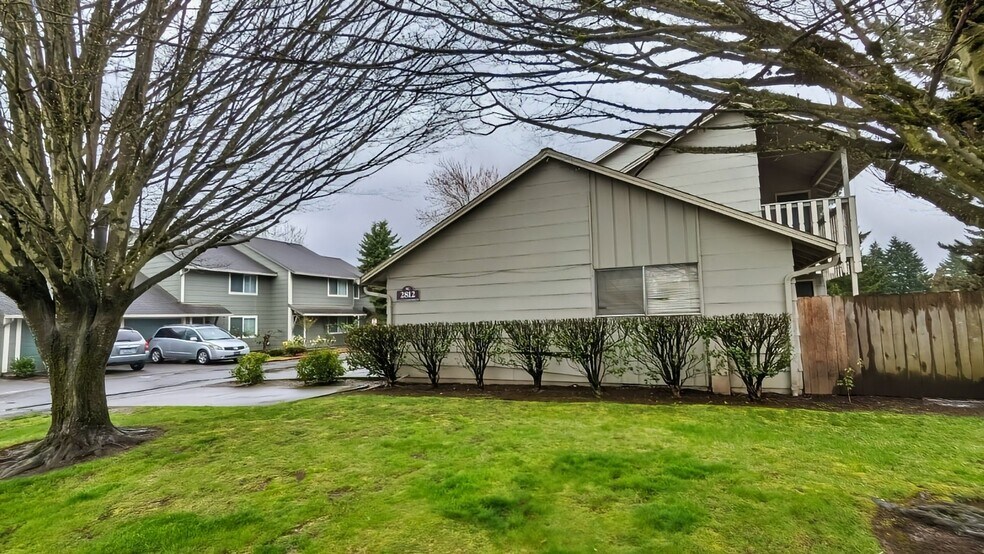 More Photos Of 2702-2812 NE 86th Ave, Vancouver Apartments For Sale