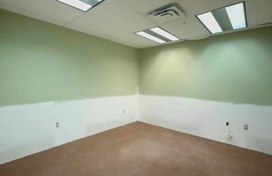 More Photos Of 1819 W Willow St, Lansing Religious Facility For Sale