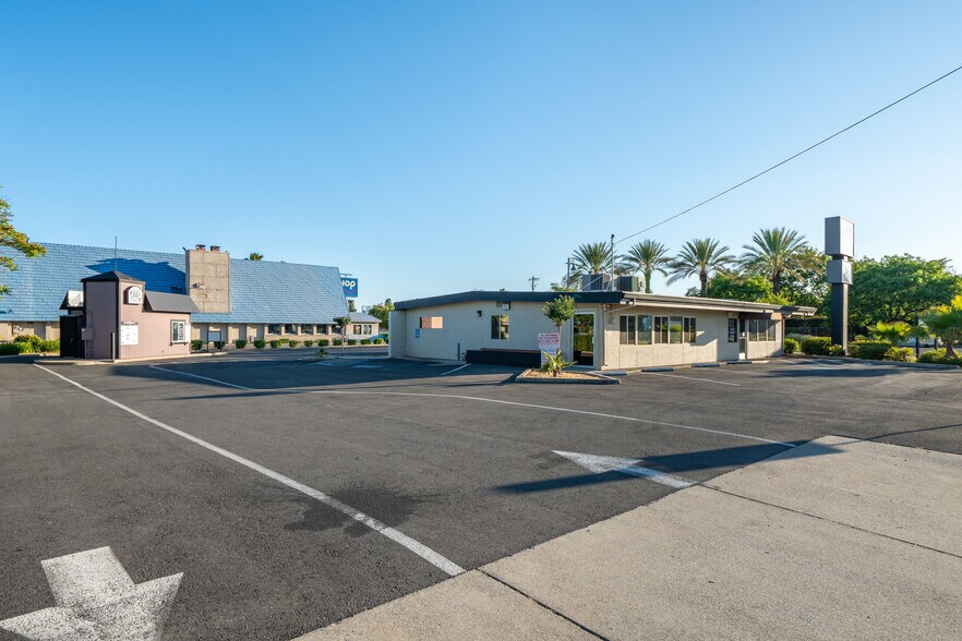 More Photos Of 2405 Hilltop Dr, Redding Medical For Sale