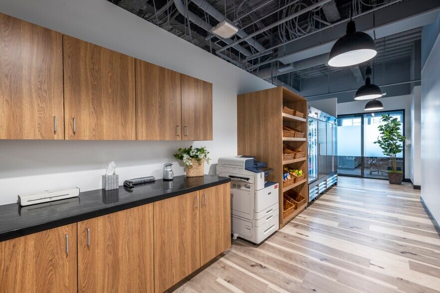 More Photos Of 2300 Wilson Blvd, Arlington Office For Lease