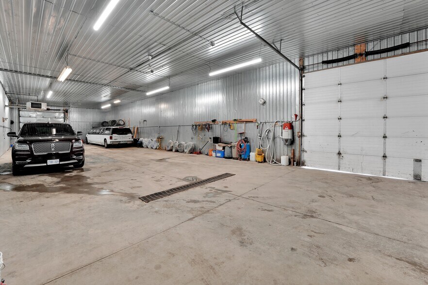 More Photos Of 8876 County Road 56, Utopia Warehouse For Sale