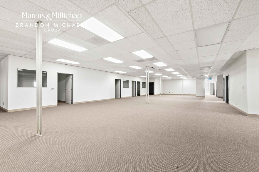 More Photos Of 13543-13545 Hawthorne Blvd, Hawthorne Loft Creative Space For Sale