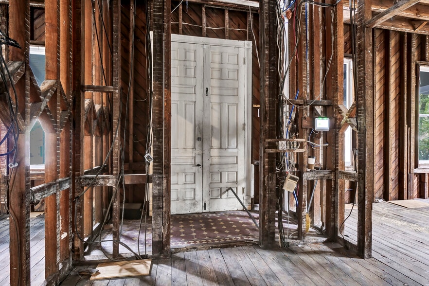 More Photos Of 708 Market St, Wilmington Apartments For Sale