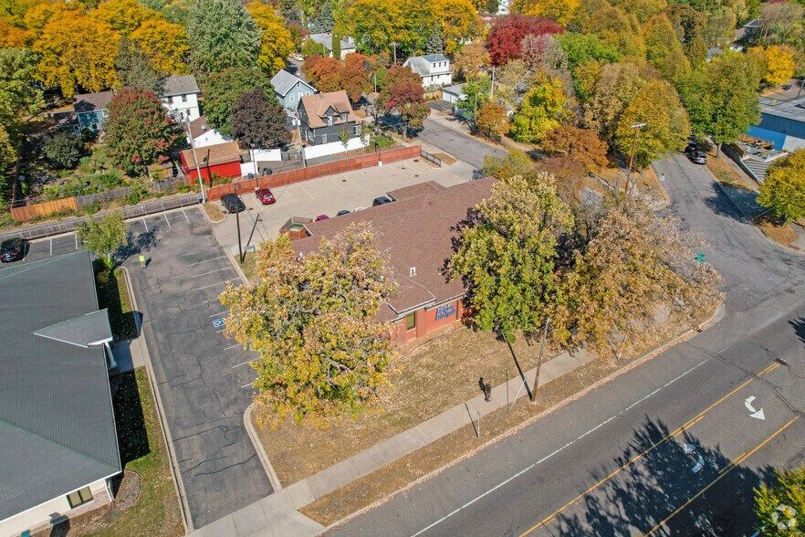 More Photos Of 1559 7th St W, Saint Paul Medical For Sale