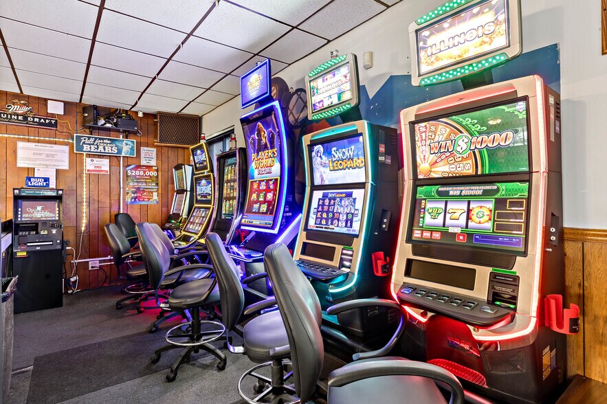 More Photos Of 14042 S Croissant Dr, Burnham Marina For Sale