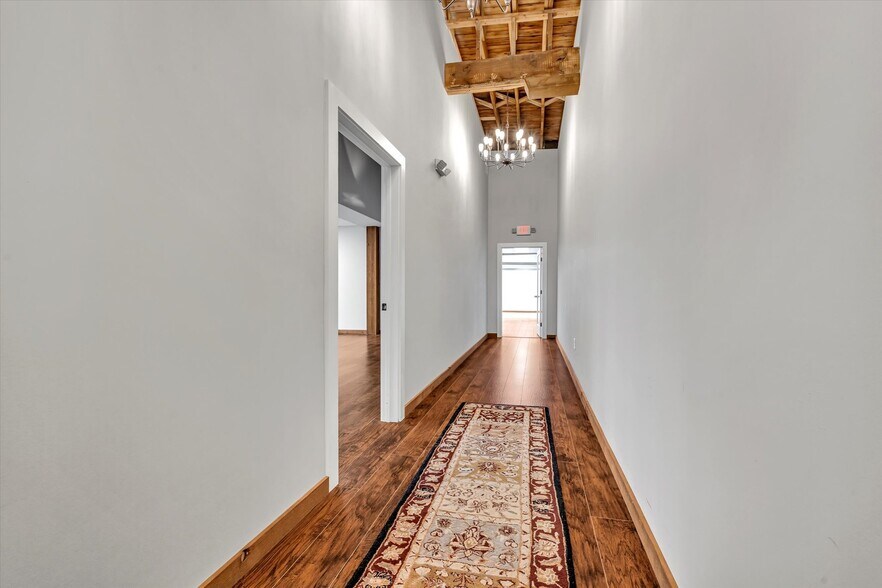More Photos Of 1400 Maple St, Pottstown Light Distribution For Lease