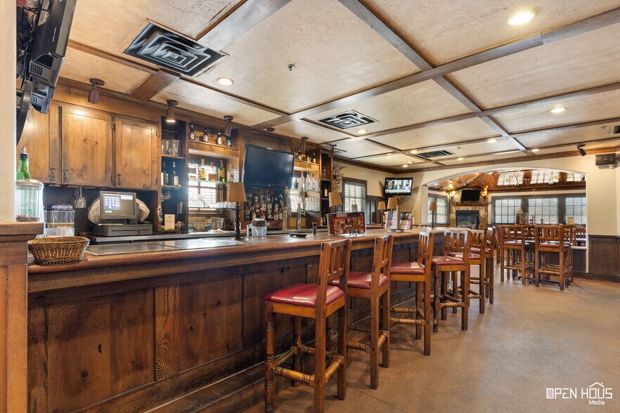 More Photos Of 4330 Kell Blvd, Wichita Falls Restaurant For Sale