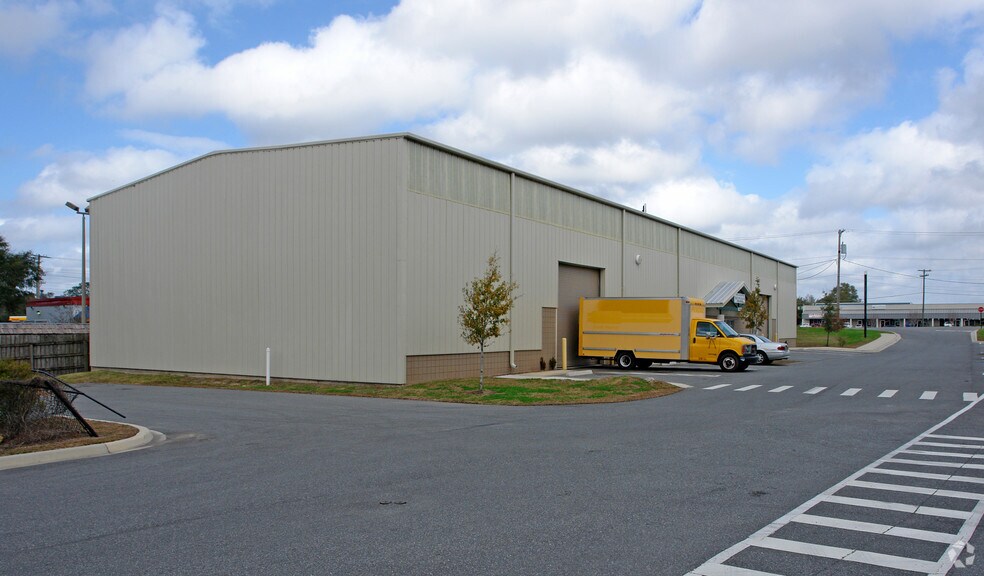 More Photos Of 4329 W Pensacola St, Tallahassee Warehouse For Lease