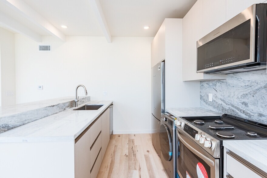More Photos Of 7273 Birdview Ave, Malibu Apartments For Sale