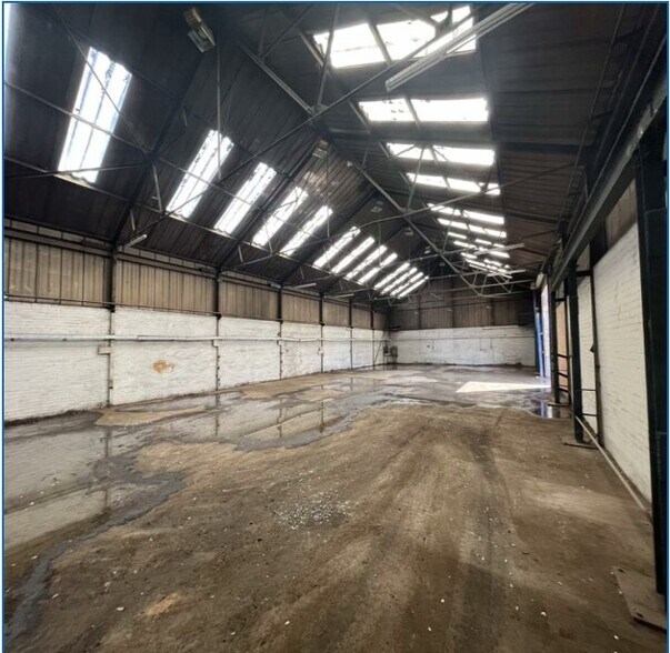 More Photos Of 1A Wilkie Rd, Glasgow Warehouse For Sale