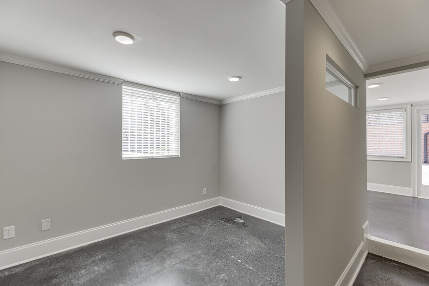 More Photos Of 55 Scott St, Buford Office For Lease