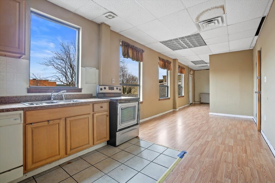 More Photos Of 219-223 S Main St, Wilkes Barre General Retail For Sale