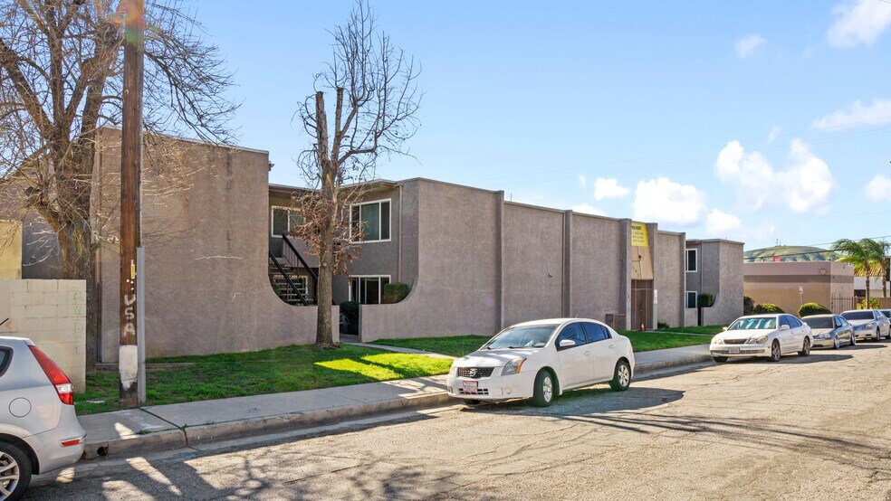 Primary Photo Of 141 E 42nd St, San Bernardino Apartments For Sale