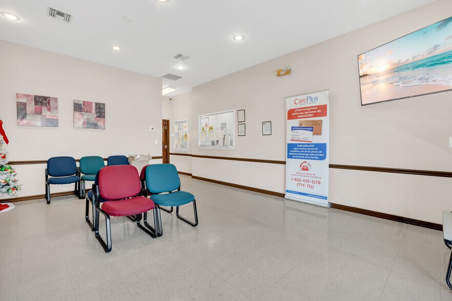More Photos Of 901-911 N Central Ave, Kissimmee Medical For Lease
