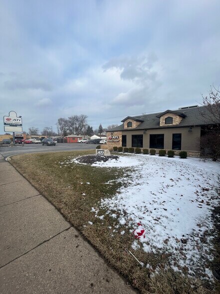More Photos Of 7443 Indianapolis Blvd, Hammond Medical For Lease