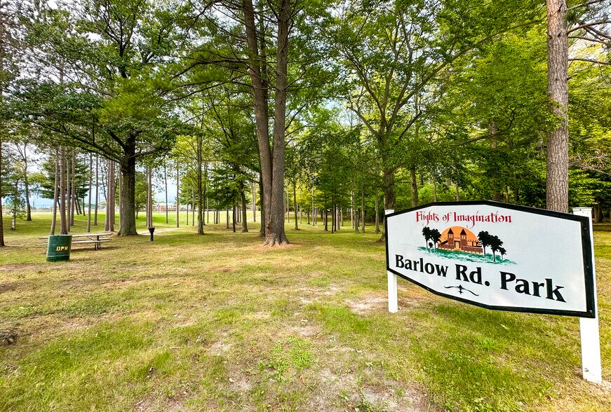 More Photos Of 210 2nd St, Lincoln Flex For Sale