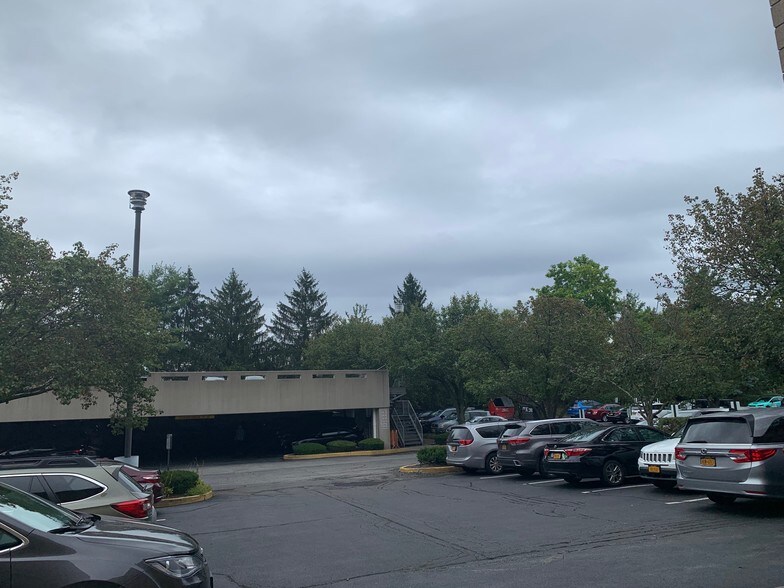 More Photos Of 1-25 Perlman Dr, Spring Valley Coworking Space