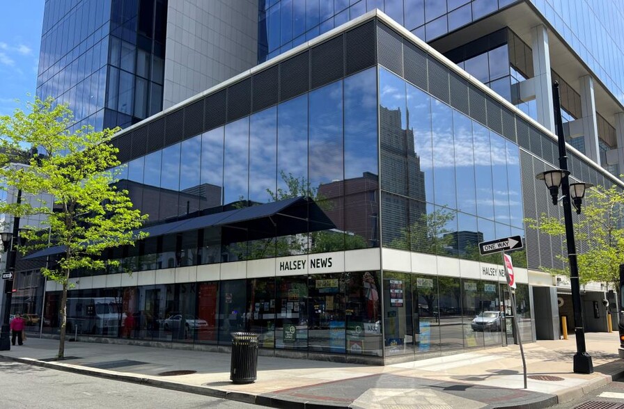 More Photos Of 635-649 Broad St, Newark Freestanding For Lease