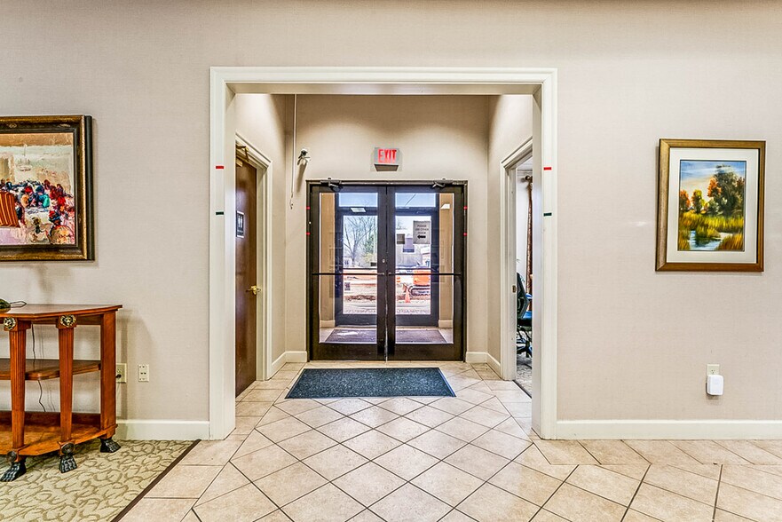 More Photos Of 865 Ga-20/81 Hwy, McDonough Bank For Sale