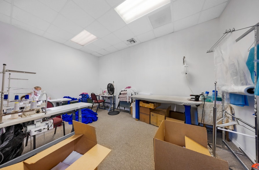 More Photos Of 2693 W 76th St, Hialeah Warehouse For Sale