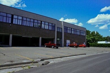 More Photos Of 80 Ferry Blvd, Stratford Office For Lease