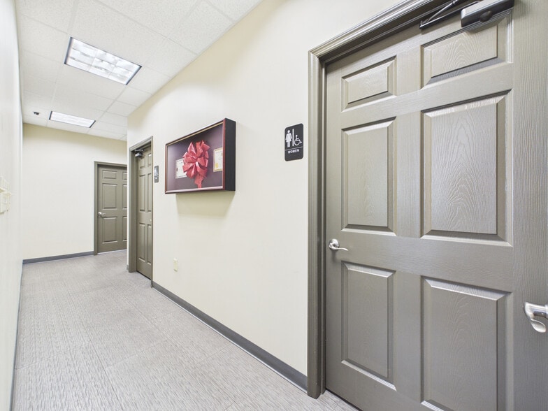 More Photos Of 2606 Cloverdale Rd, Florence Freestanding For Sale