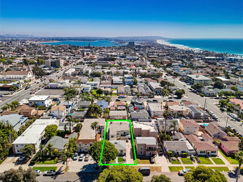 More Photos Of 935 Chalcedony St, San Diego Apartments For Sale