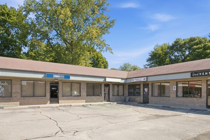 More Photos Of 53 Providence St, West Warwick Restaurant For Sale