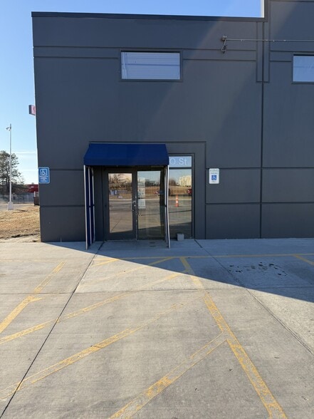 More Photos Of 2811 W O St, Lincoln Industrial For Sale