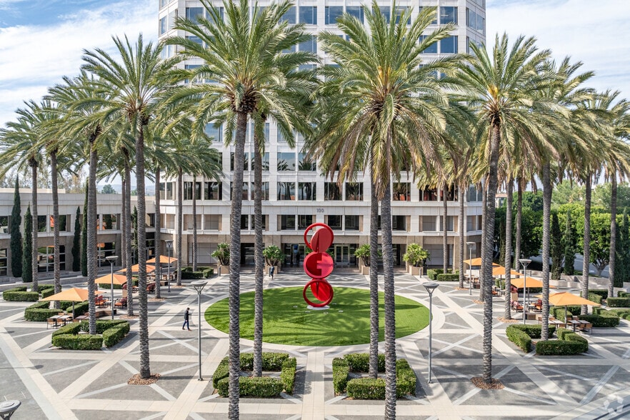 More Photos Of 100 Spectrum Center Dr, Irvine Office For Lease