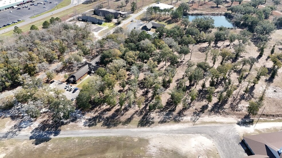 More Photos Of 100 W Lake Professional Park, Geneva Assisted Living For Sale