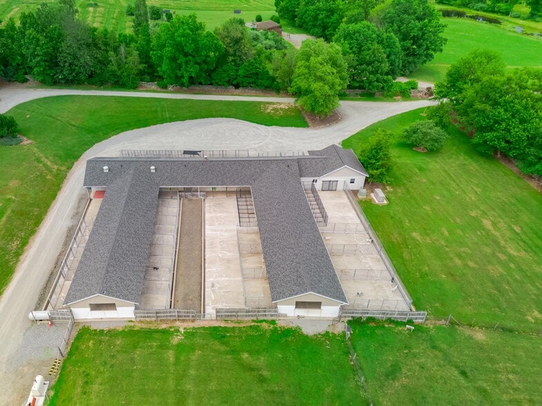 More Photos Of 175 Decoverly Lane, Falls Specialty For Sale
