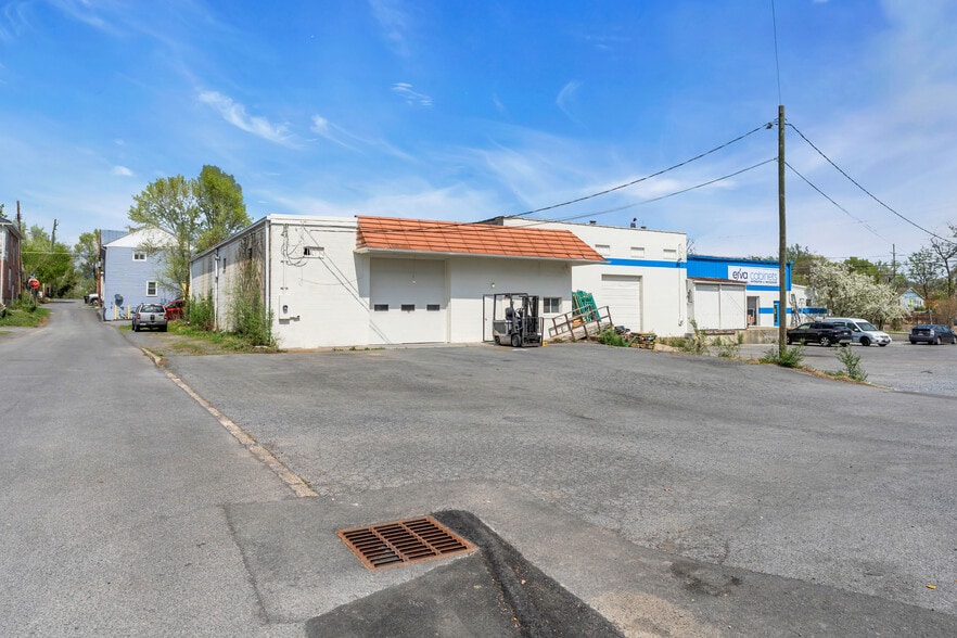 Primary Photo Of 449 N Cameron St, Winchester Manufacturing For Lease