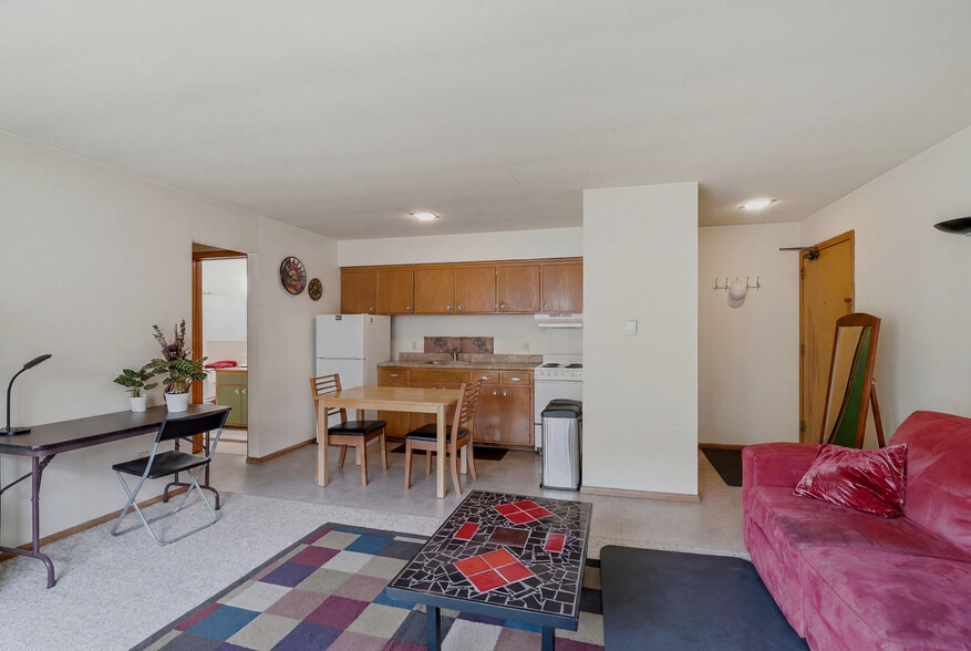 More Photos Of 394 Pierce St, Saint Paul Apartments For Sale
