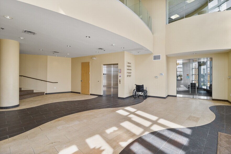 More Photos Of 200 City Hill Dr, London Medical For Sale