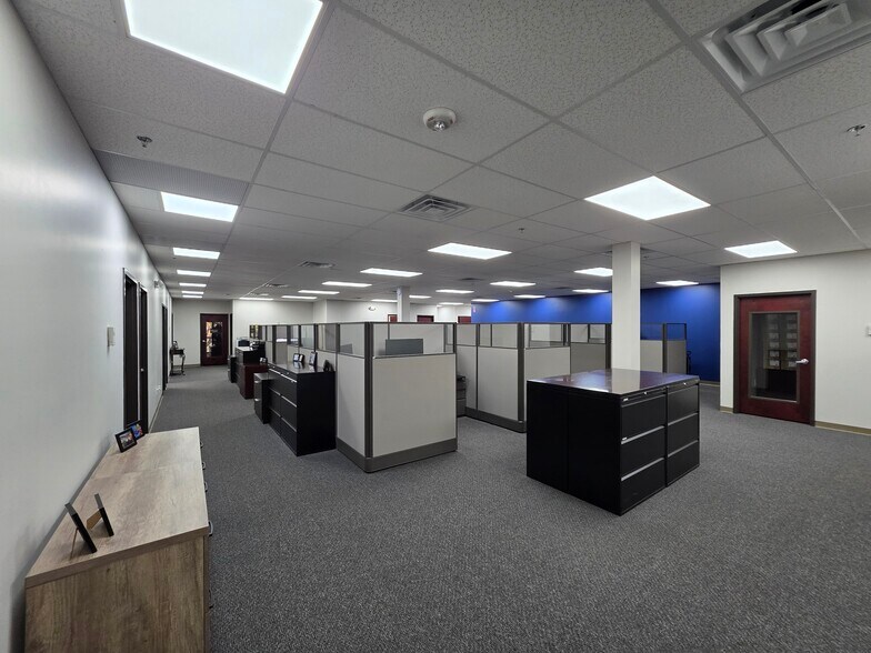 More Photos Of 303 Corporate Center Dr, Stockbridge Office For Lease